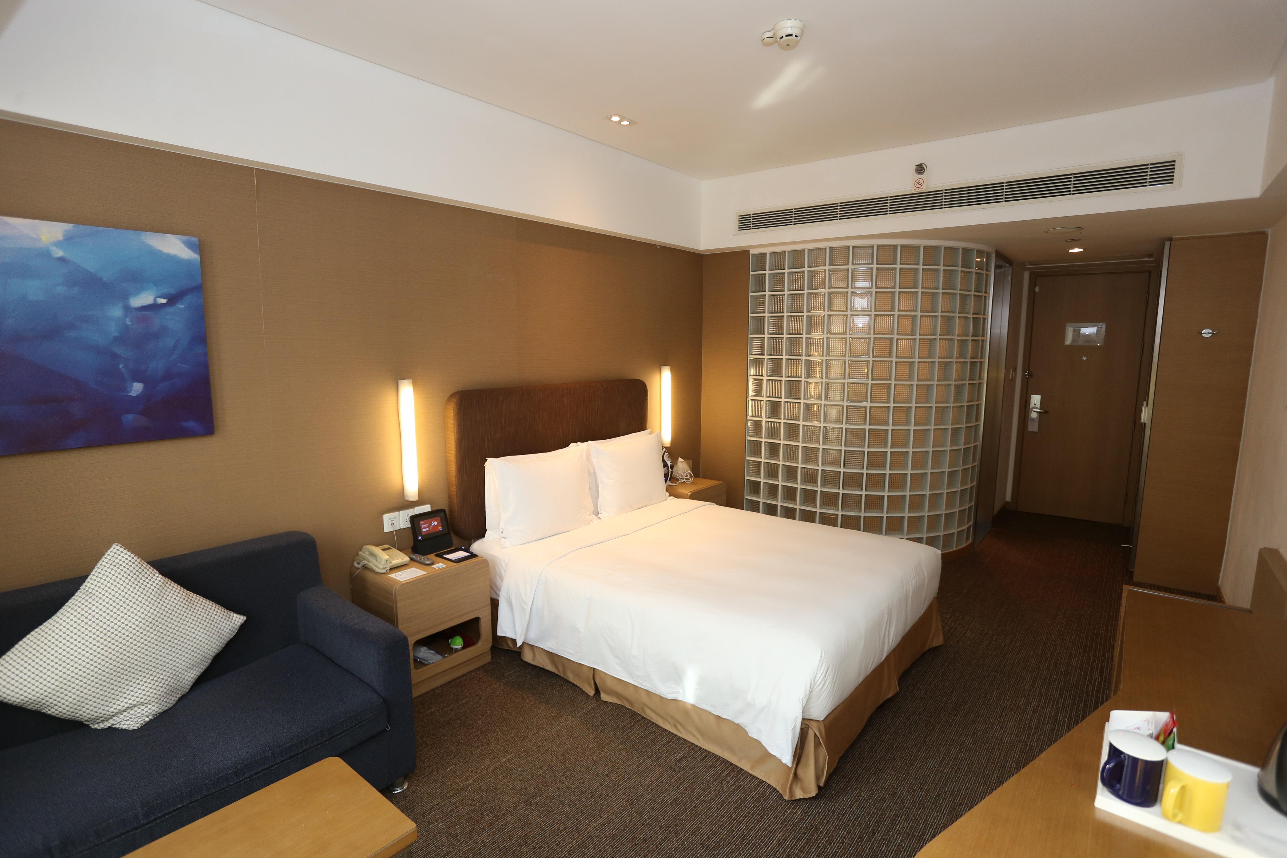 Holiday Inn Express Shanghai Jinsha By Ihg Exterior photo