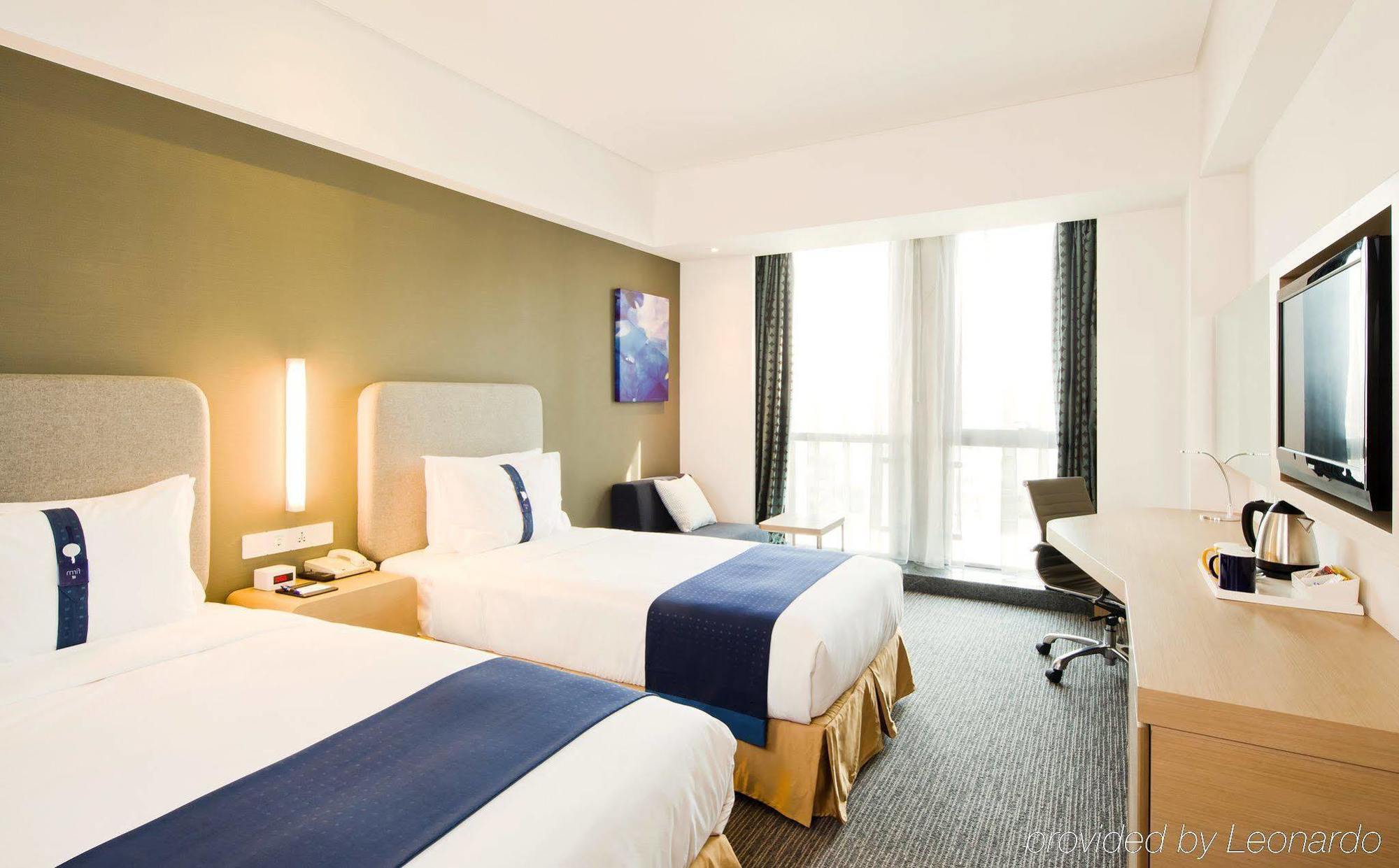 Holiday Inn Express Shanghai Jinsha By Ihg Exterior photo