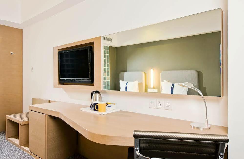Holiday Inn Express Shanghai Jinsha By Ihg Exterior photo